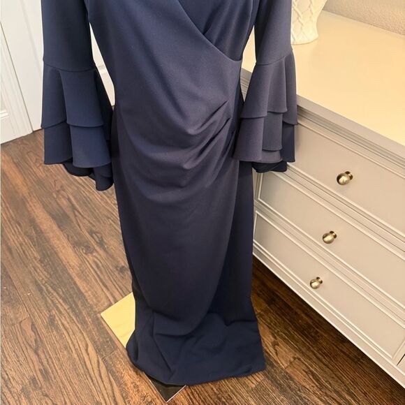 Lauren Ralph Lauren Trumpet Style Gown size 4 - Picture 5 of 8